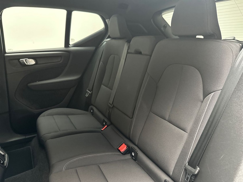Volvo EX40 Core billede 7