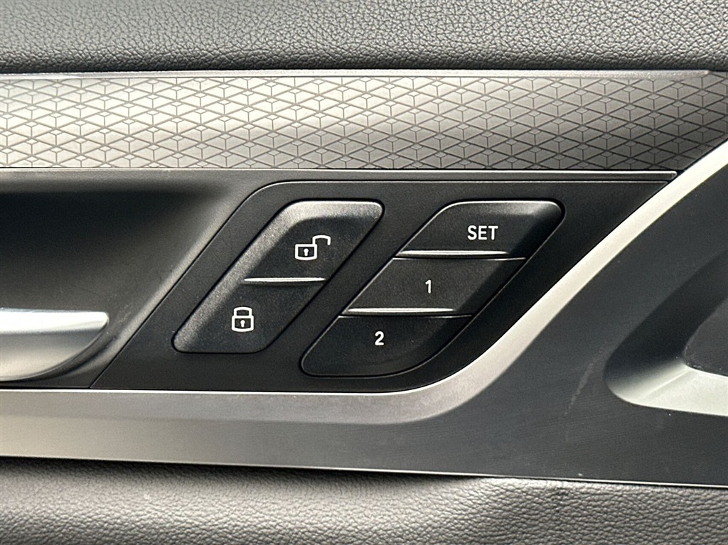 BMW iX3 Charged billede 23