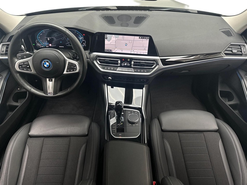 BMW 330e Sport Line billede 4
