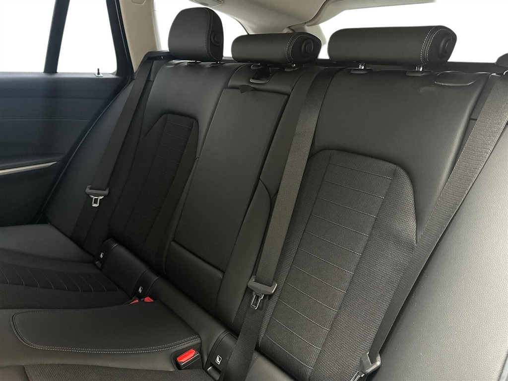 BMW 330e Sport Line billede 12