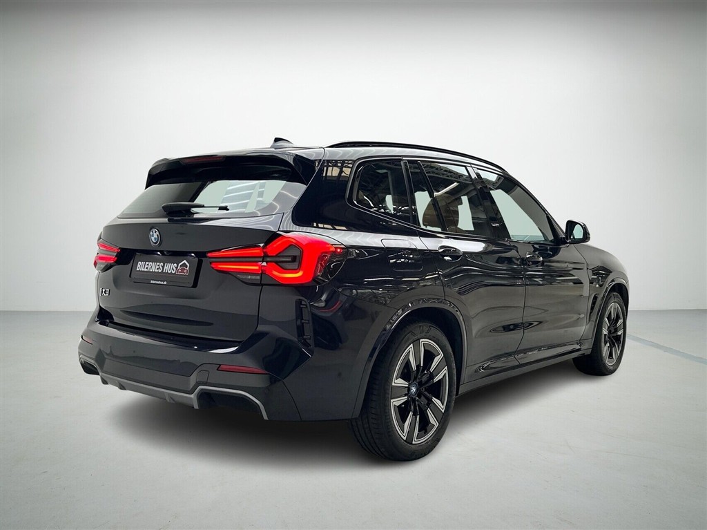 BMW iX3 M-Sport Charged billede 2