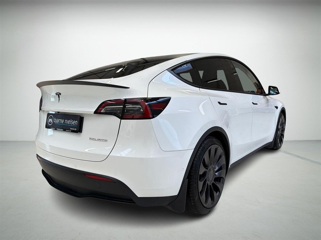 Tesla Model Y Performance billede 2