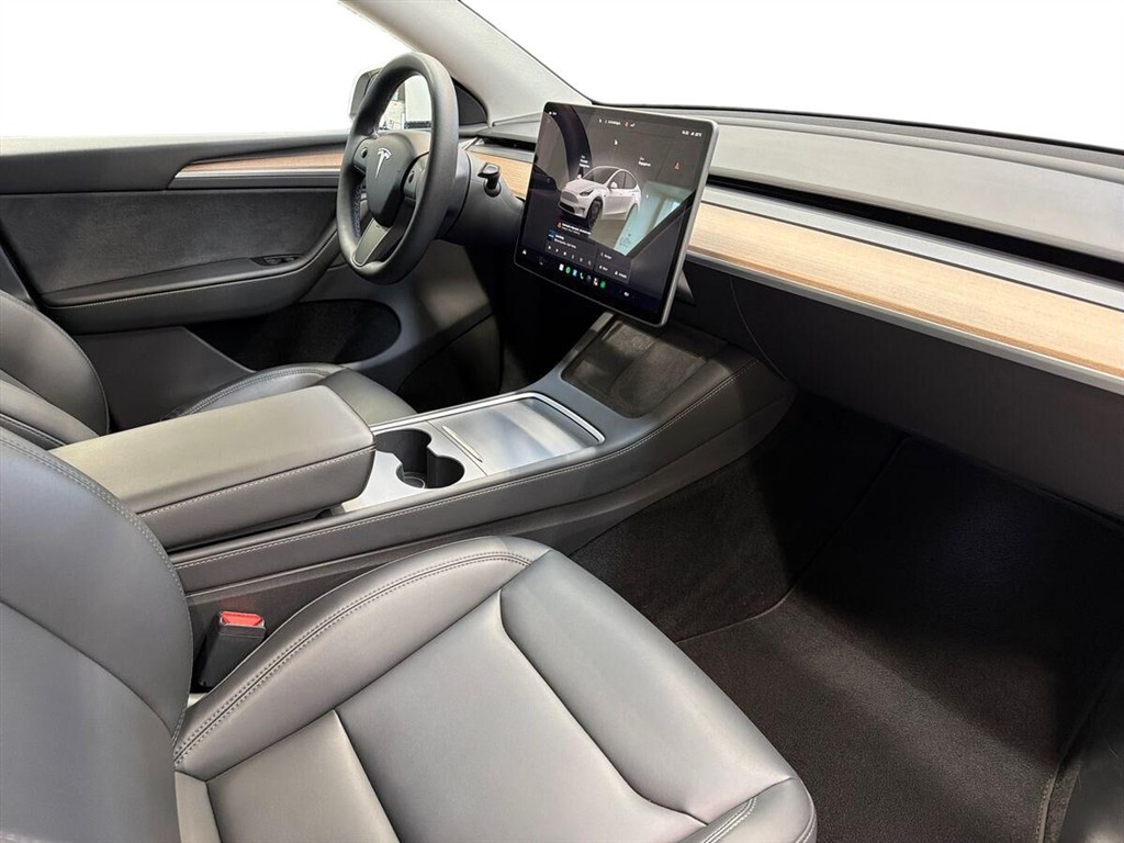 Tesla Model Y Performance billede 10