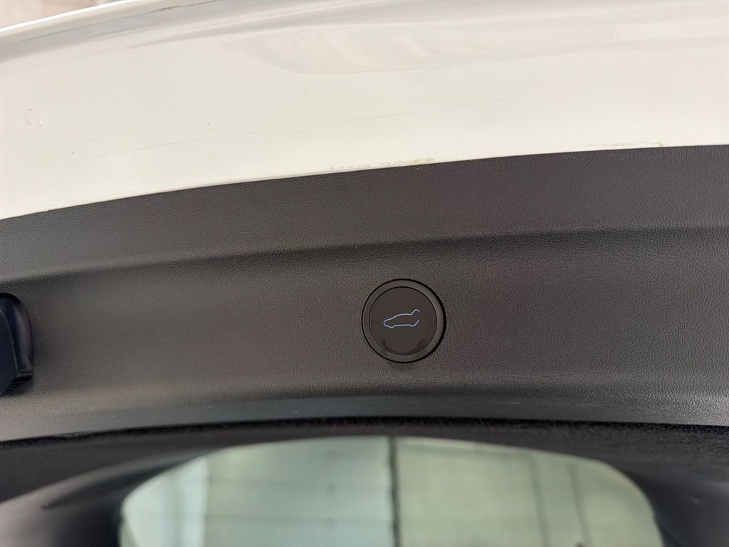 Tesla Model Y Performance billede 17