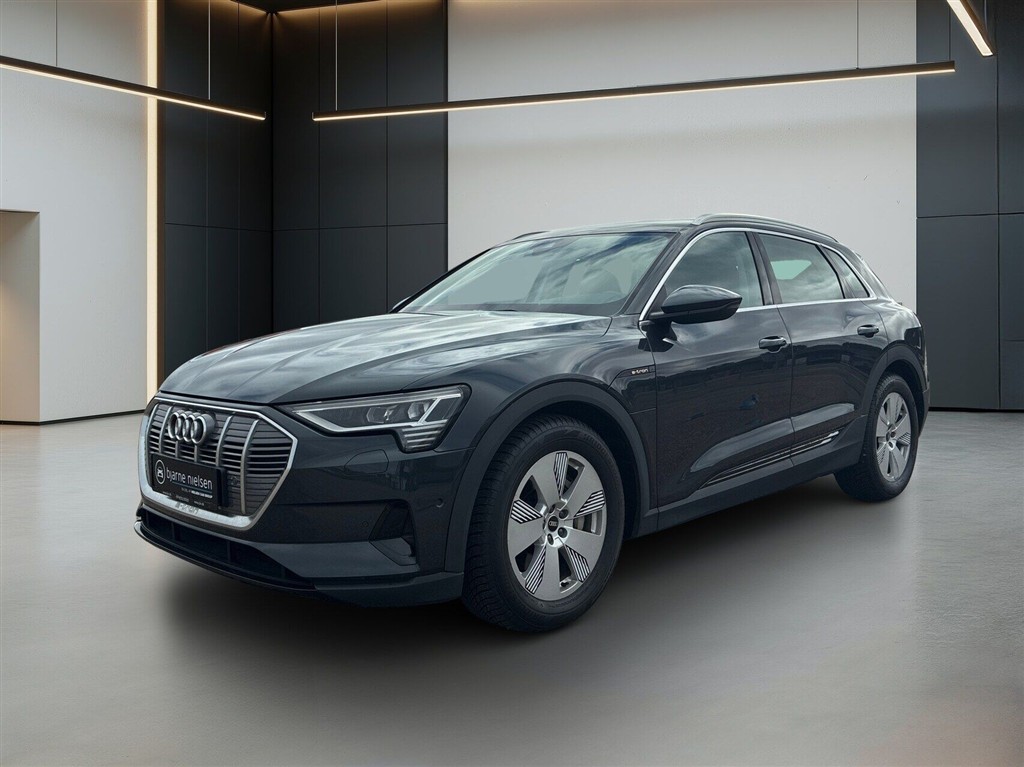 Audi E-tron 