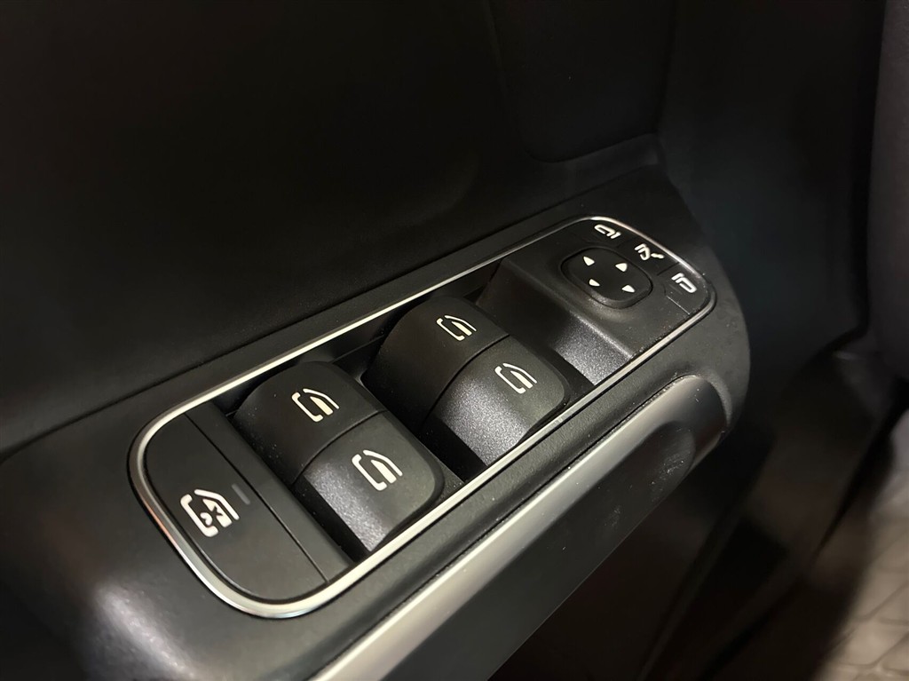Mercedes-Benz EQB 300 Progressive billede 16