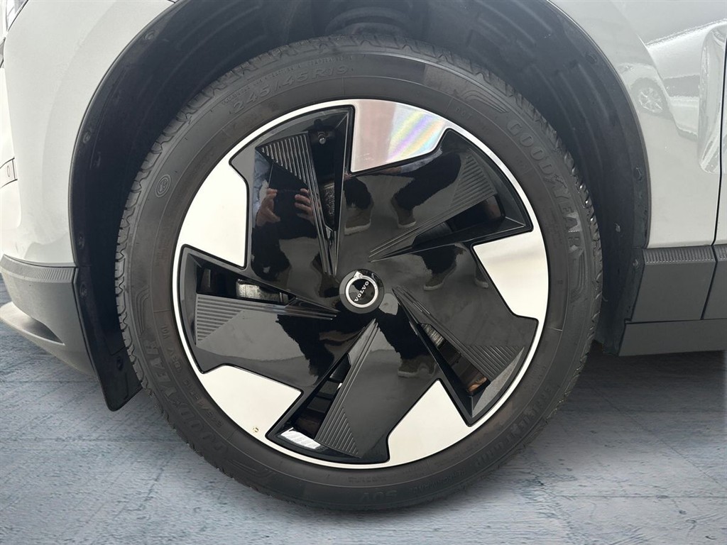 Volvo EX30 Plus billede 10