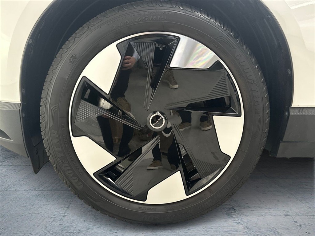 Volvo EX30 Plus billede 10