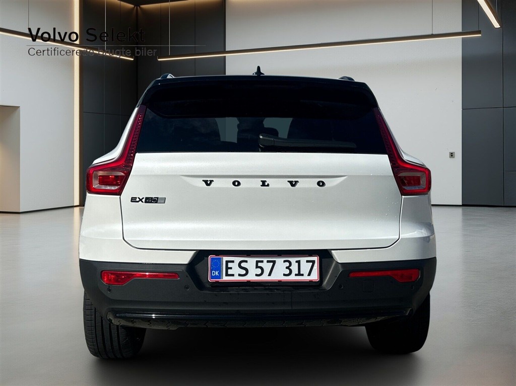 Volvo EX40 Black Edition Excess billede 3