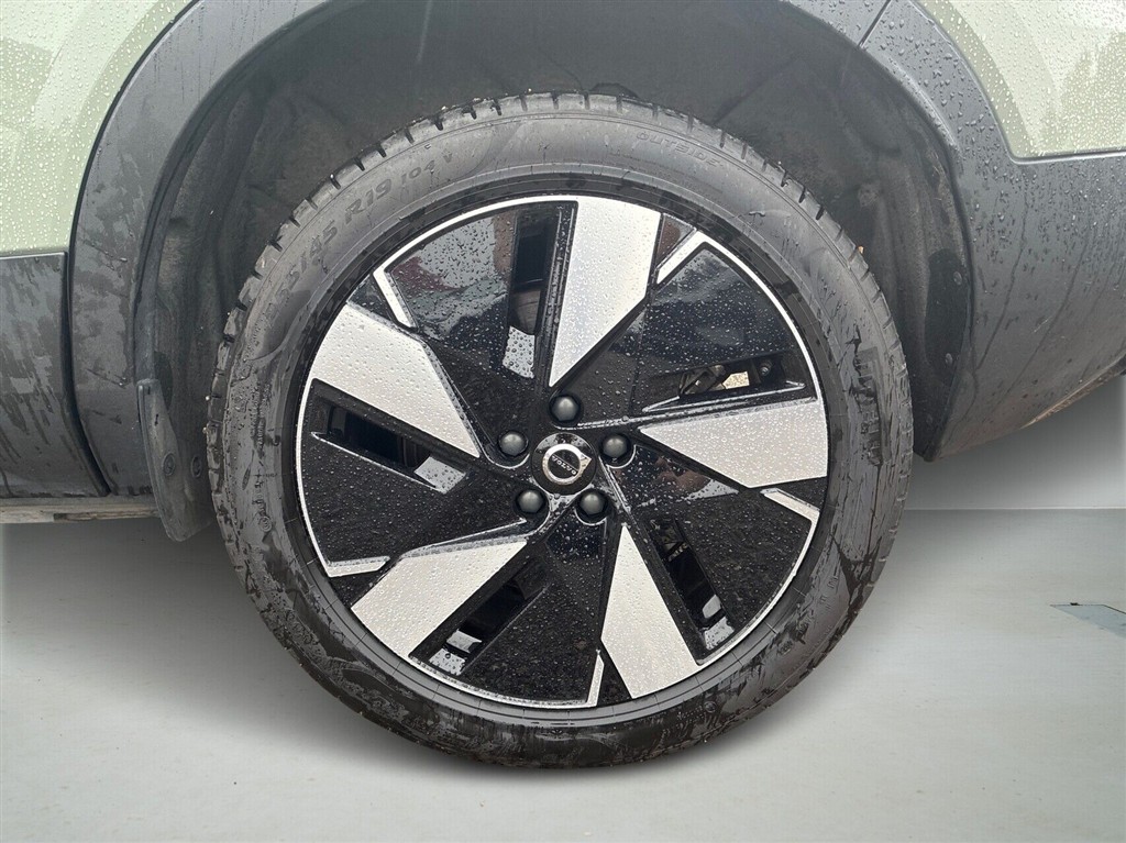 Volvo EX40 Plus billede 8