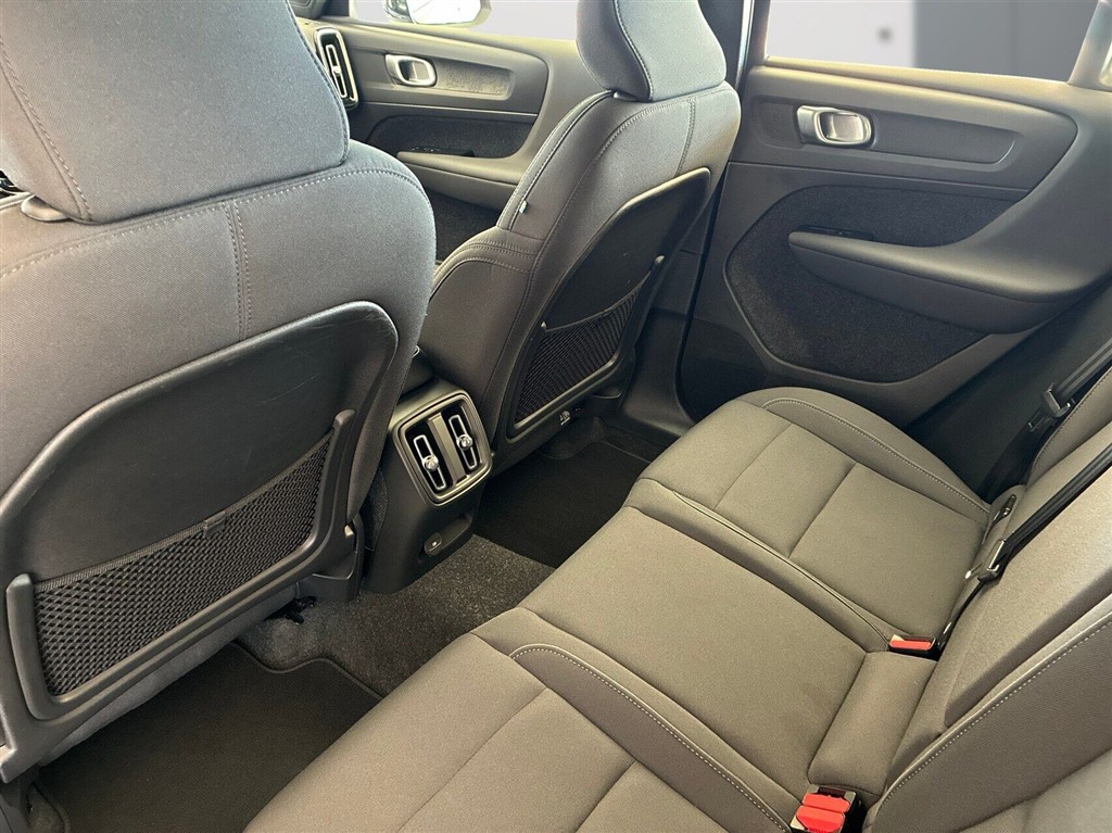 Volvo XC40 Plus billede 12