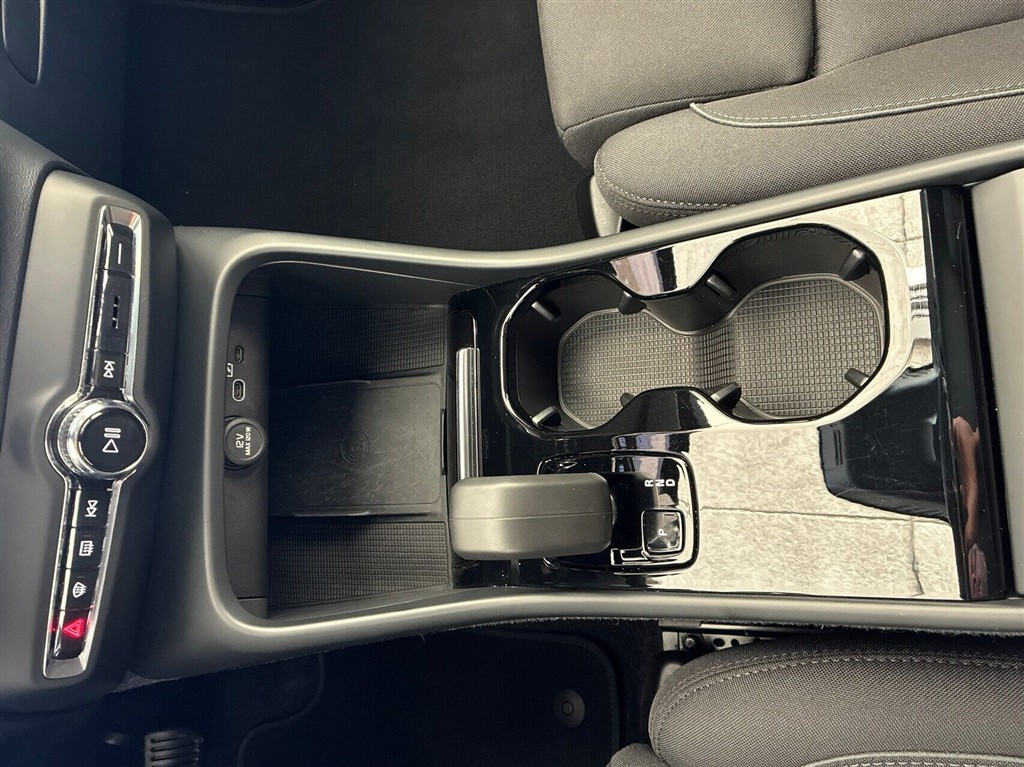 Volvo XC40 Plus billede 18