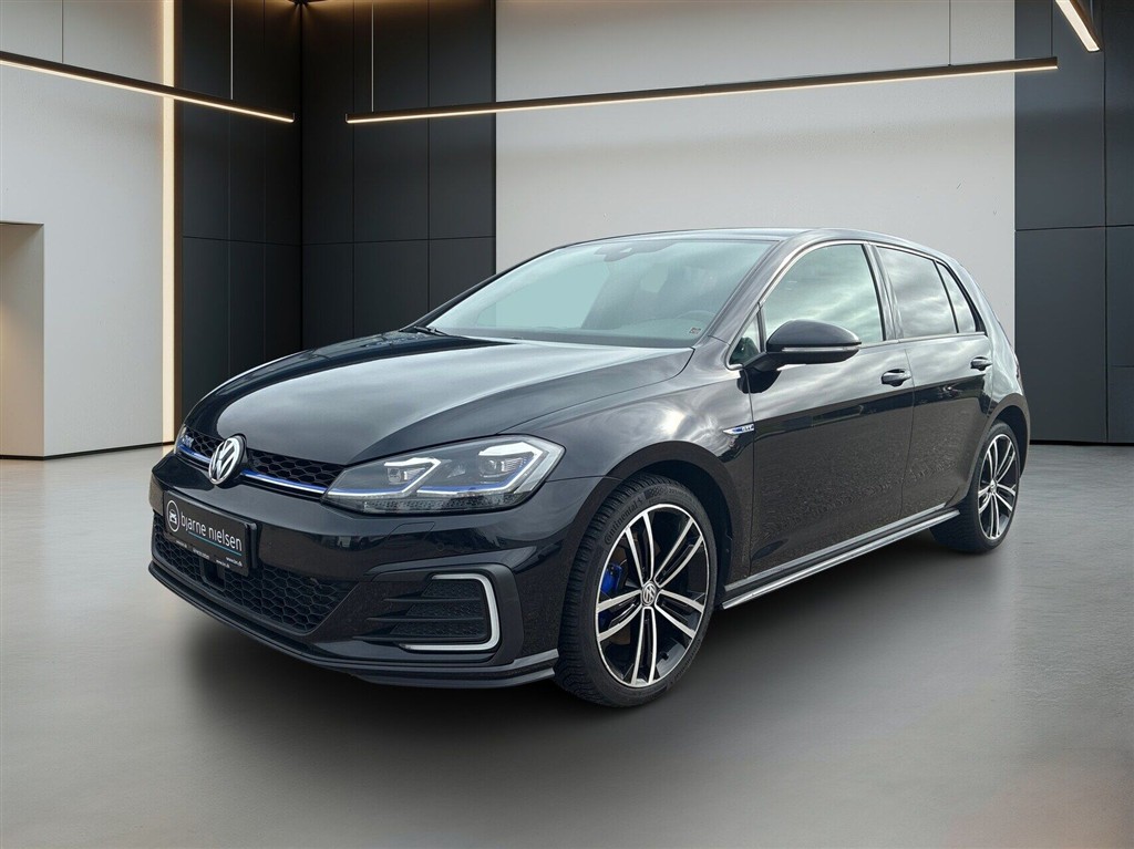 VW Golf GTE