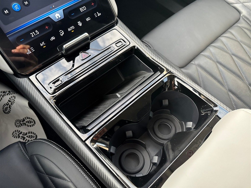 Ford Explorer UR Premium billede 17