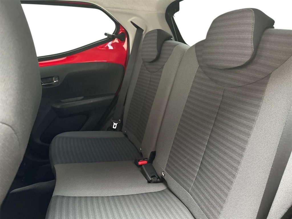 Toyota Aygo X-plore DAB+ billede 13
