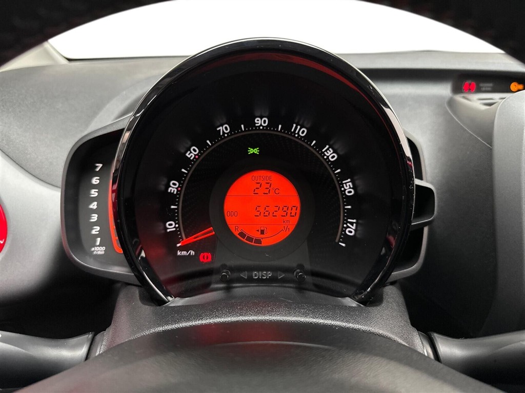 Toyota Aygo X-plore DAB+ billede 15