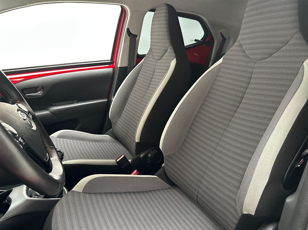Toyota Aygo X-plore DAB+ billede 17