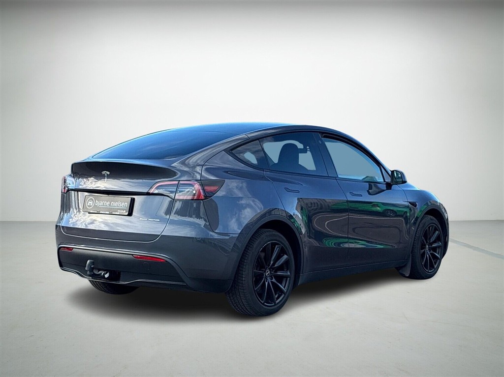Tesla Model Y Long Range billede 2