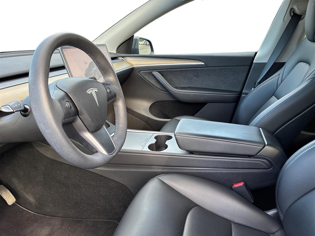 Tesla Model Y Long Range billede 3
