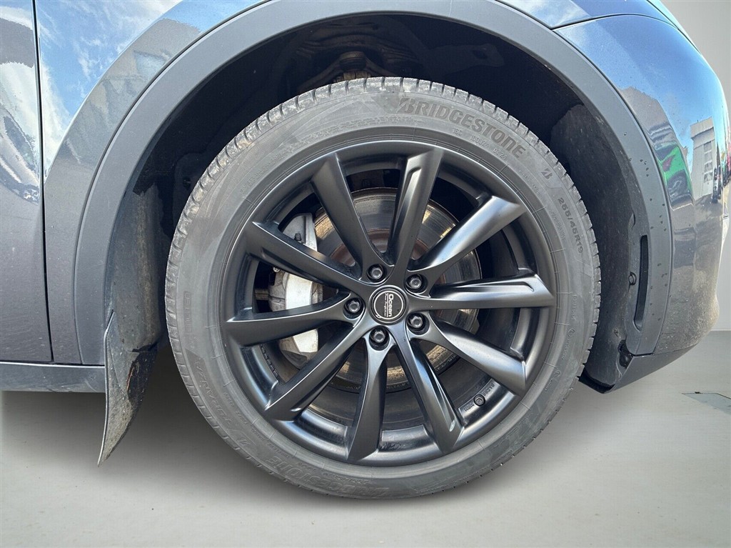 Tesla Model Y Long Range billede 8