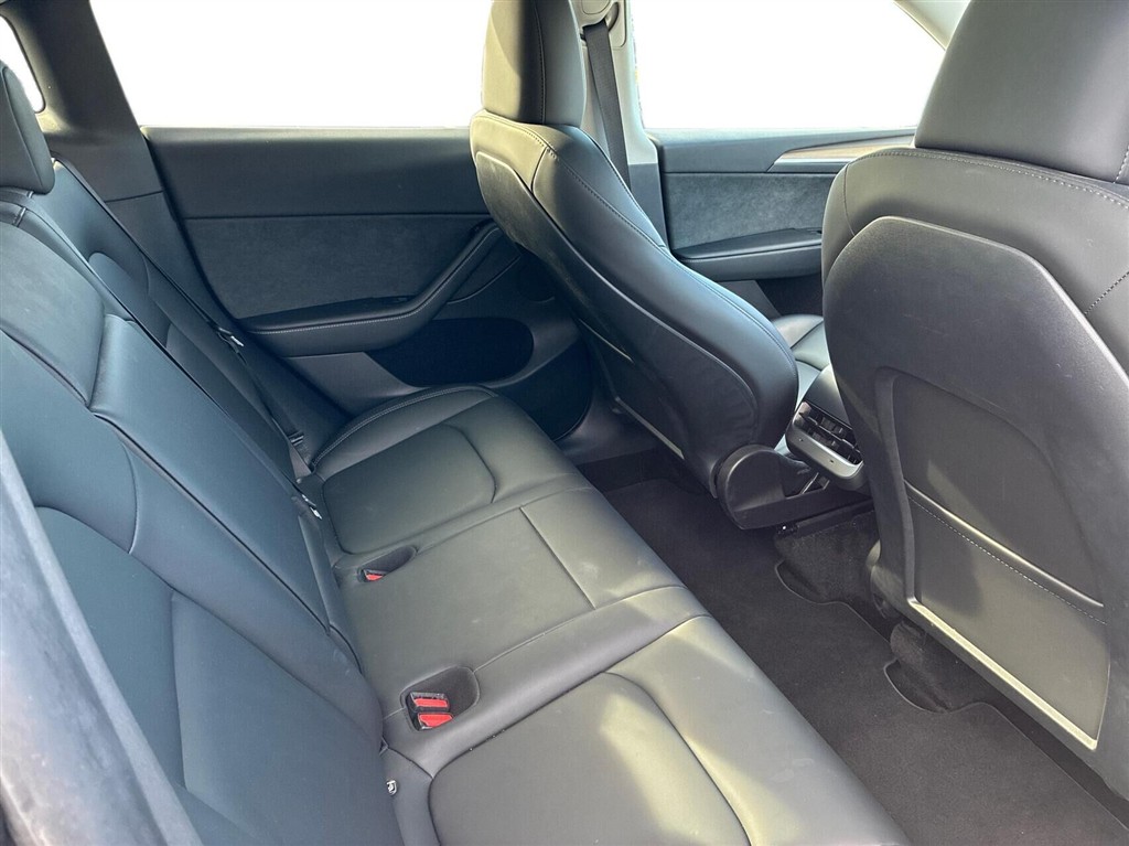 Tesla Model Y Long Range billede 12