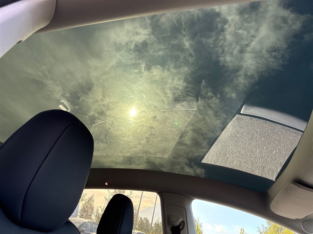 Tesla Model Y Long Range billede 21