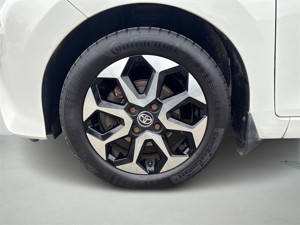 Toyota Aygo X-Cellence + Connect billede 8