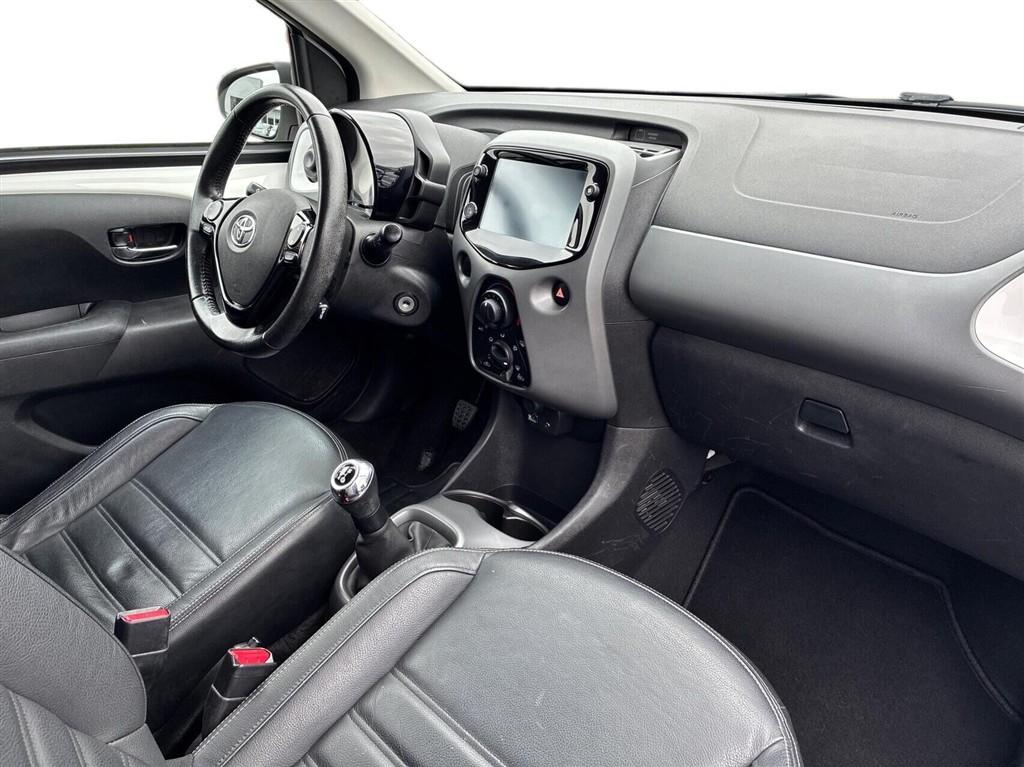 Toyota Aygo X-Cellence + Connect billede 10