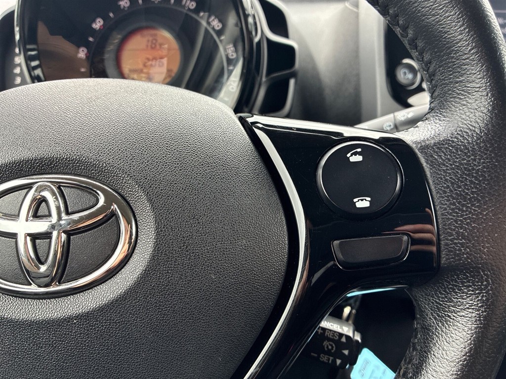 Toyota Aygo X-Cellence + Connect billede 17