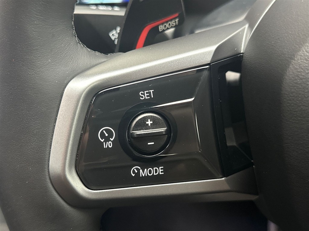 BMW i5 Fully Charged billede 16