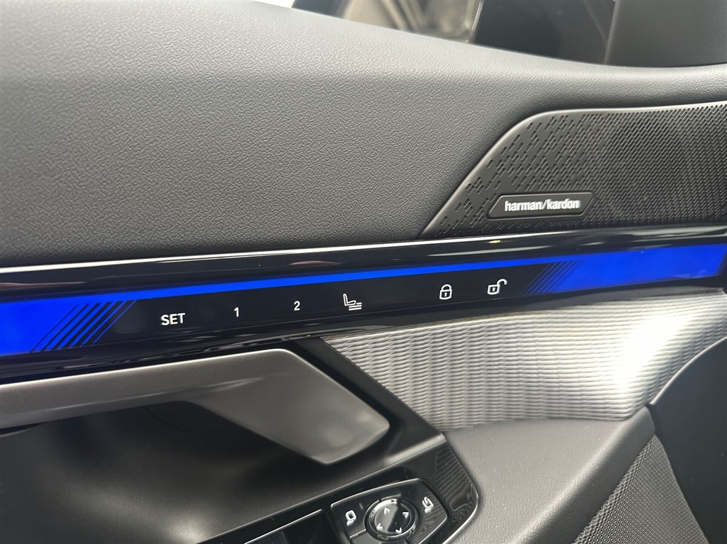 BMW i5 Fully Charged billede 19