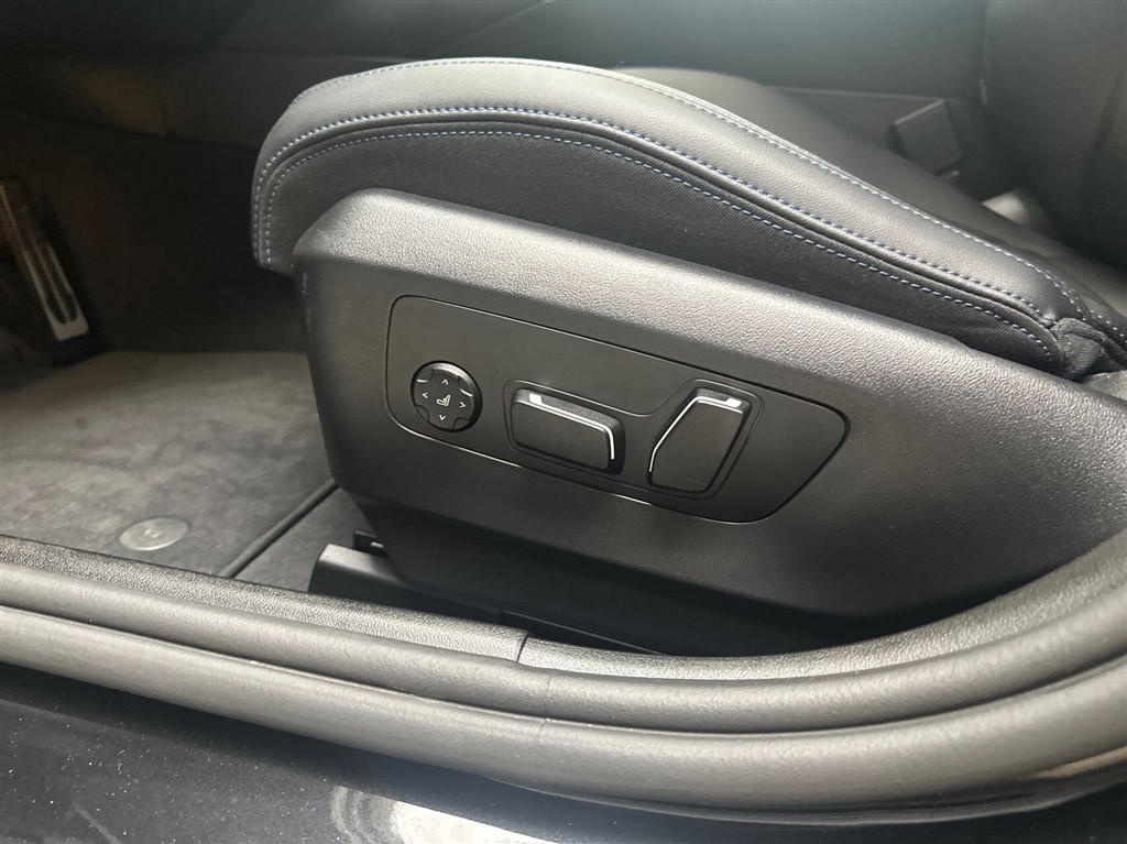 BMW i5 Fully Charged billede 22