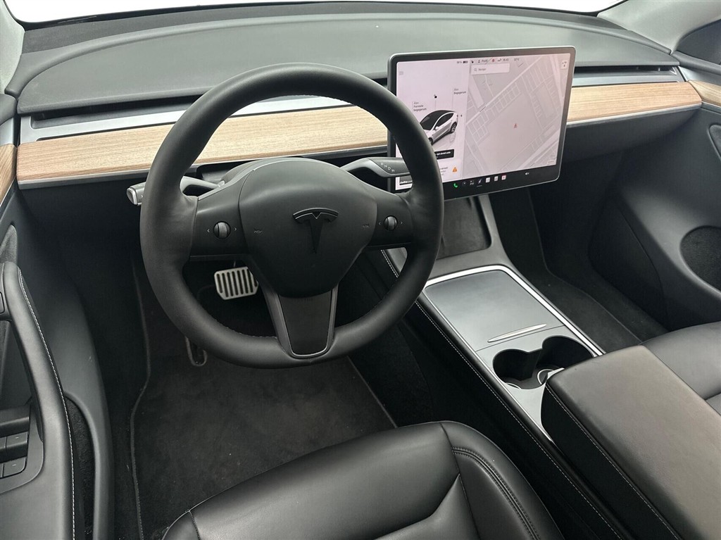 generic.car generic.image 4