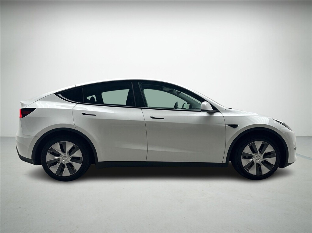 generic.car generic.image 6