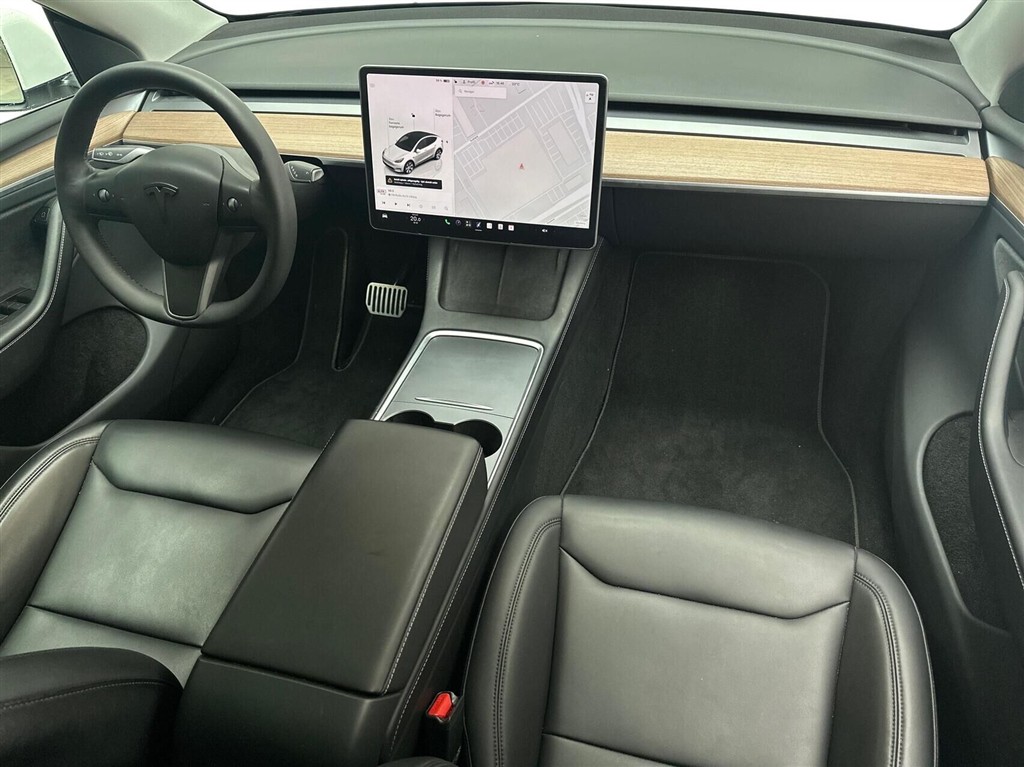 generic.car generic.image 11