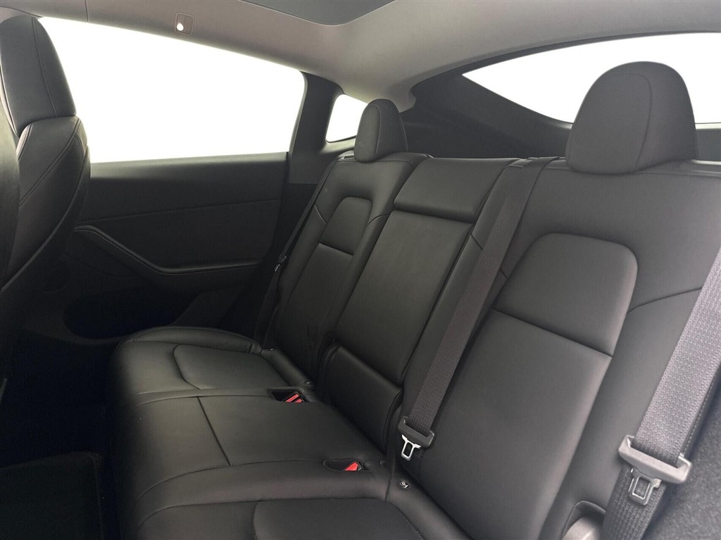 generic.car generic.image 13