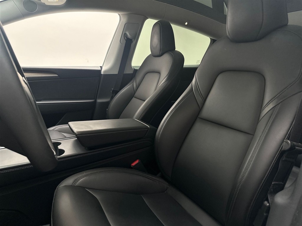 generic.car generic.image 17