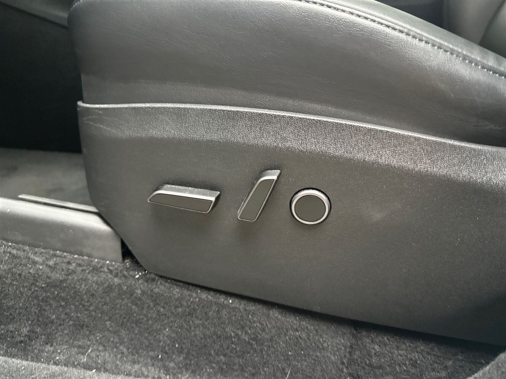 generic.car generic.image 18
