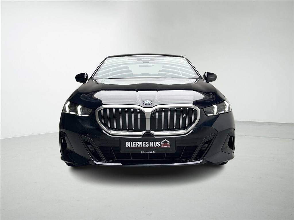 BMW i5 Fully Charged billede 7