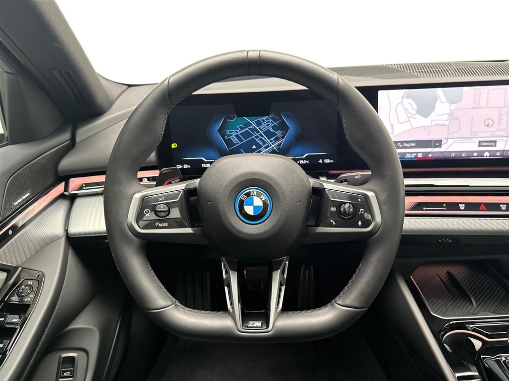 BMW i5 Fully Charged billede 10