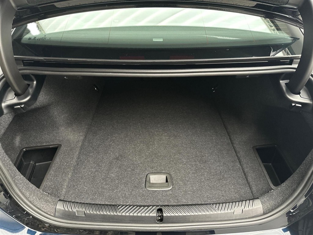 BMW i5 Fully Charged billede 14