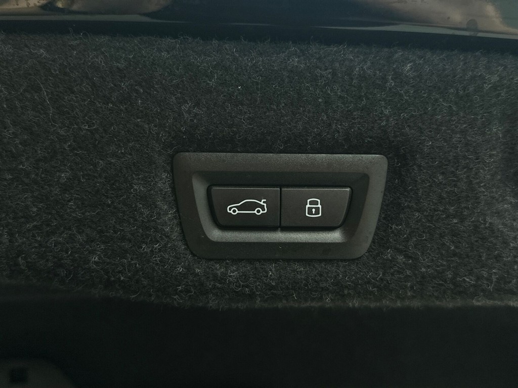 BMW i5 Fully Charged billede 24