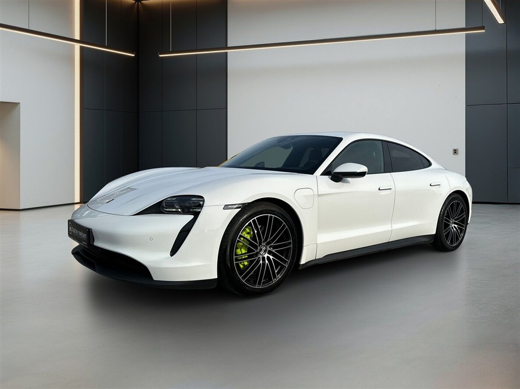 Porsche Taycan Performance+