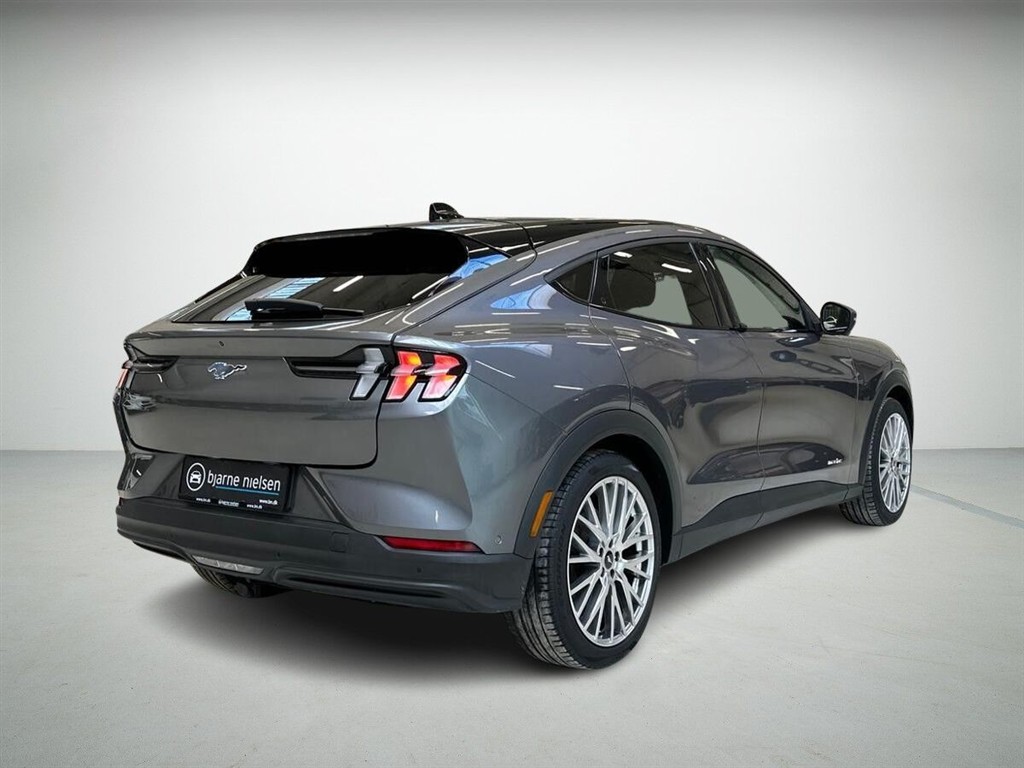 Ford Mustang Mach-E SR billede 2