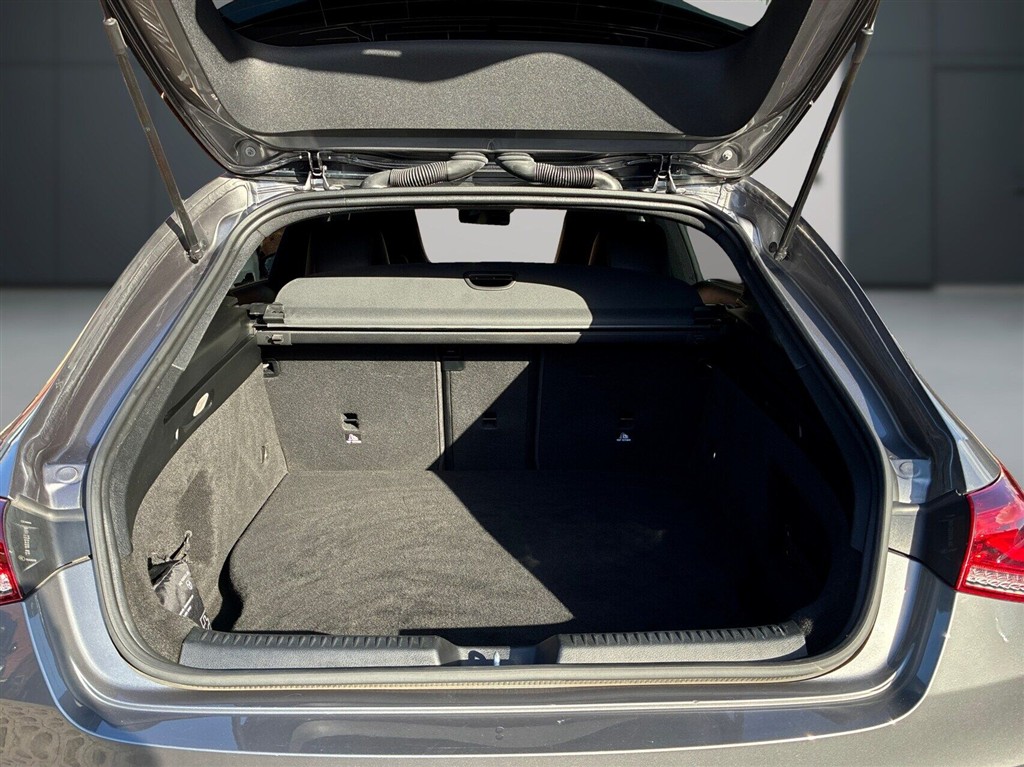 Mercedes-Benz CLA250 e AMG Line billede 13