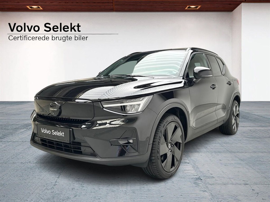 Volvo EX40 Black Edition