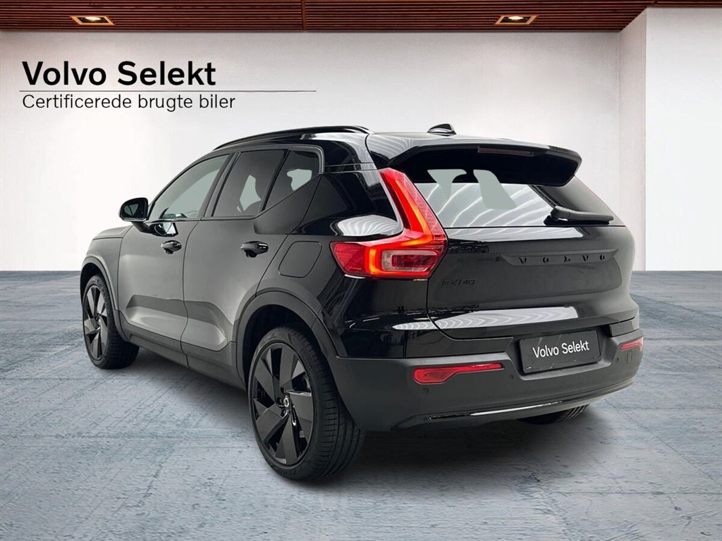 Volvo EX40 Black Edition billede 2