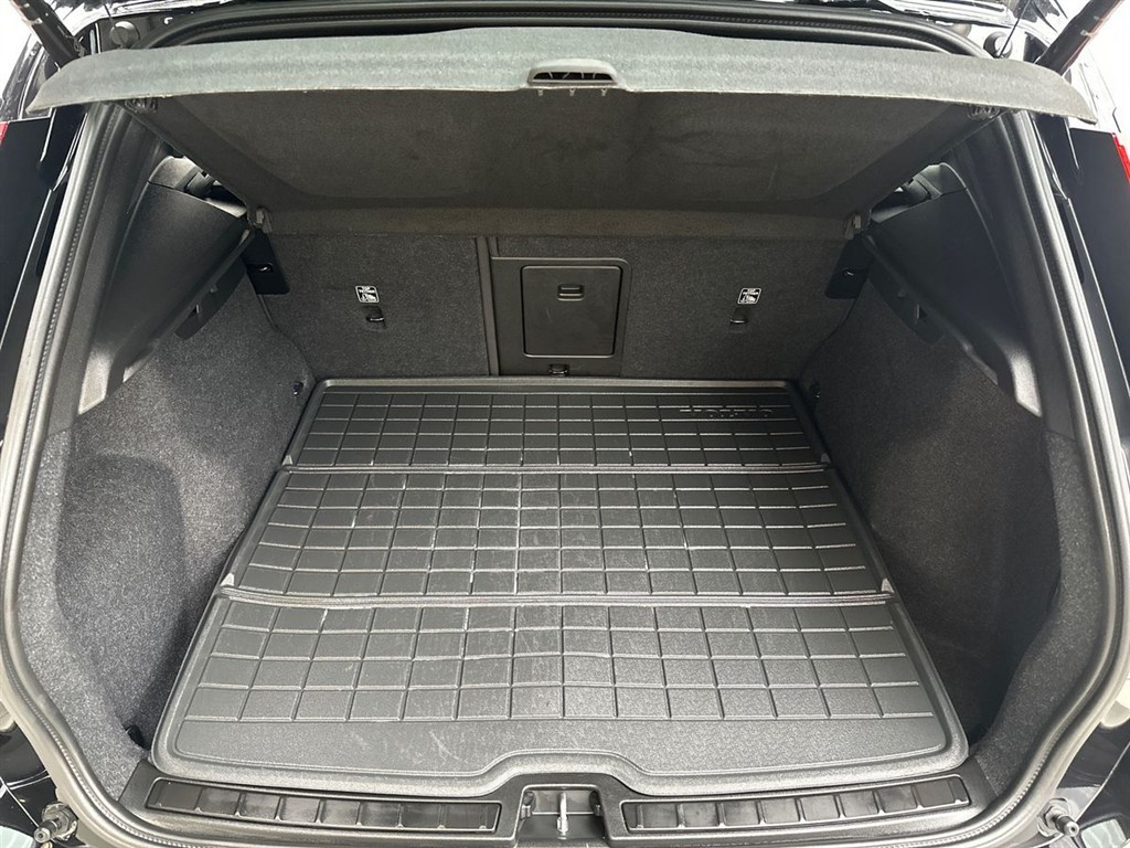 Volvo EX40 Black Edition billede 14
