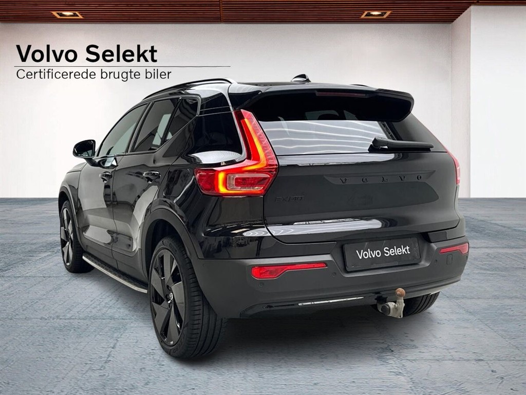 Volvo EX40 Black Edition billede 2