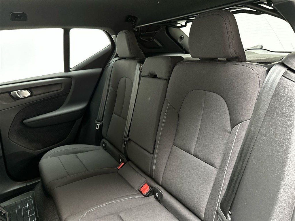 Volvo EX40 Black Edition billede 7